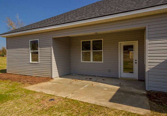 3rd image of 661 Summer Lakes Drive