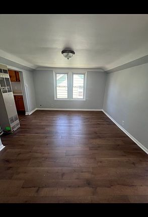 3rd image of 7227 Continental Ave