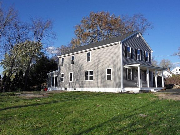 2nd image of 511 Hartford Ave W