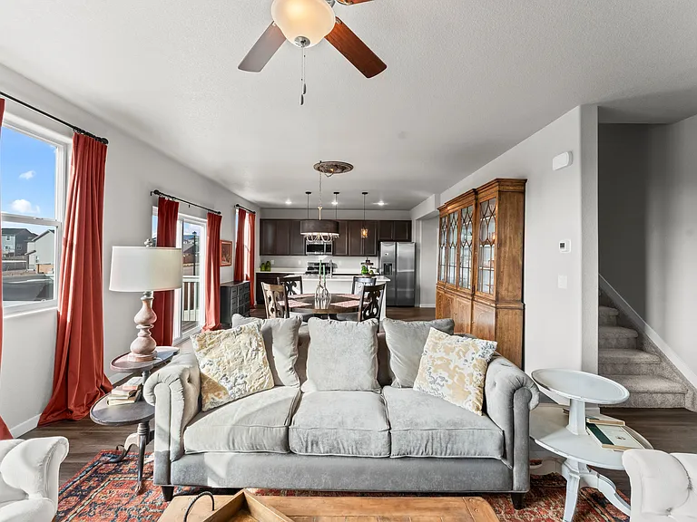 5204 Roundhouse Dr — Photo 3