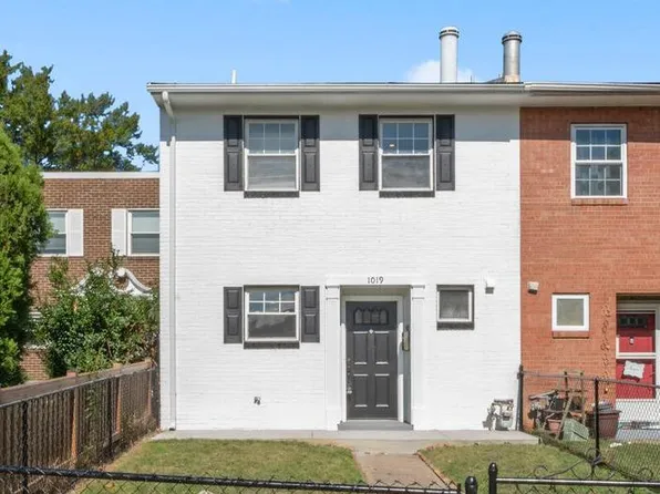 1019 1st St, Alexandria, VA 22314