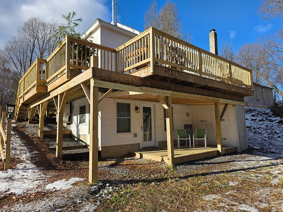 529 Valley Rd