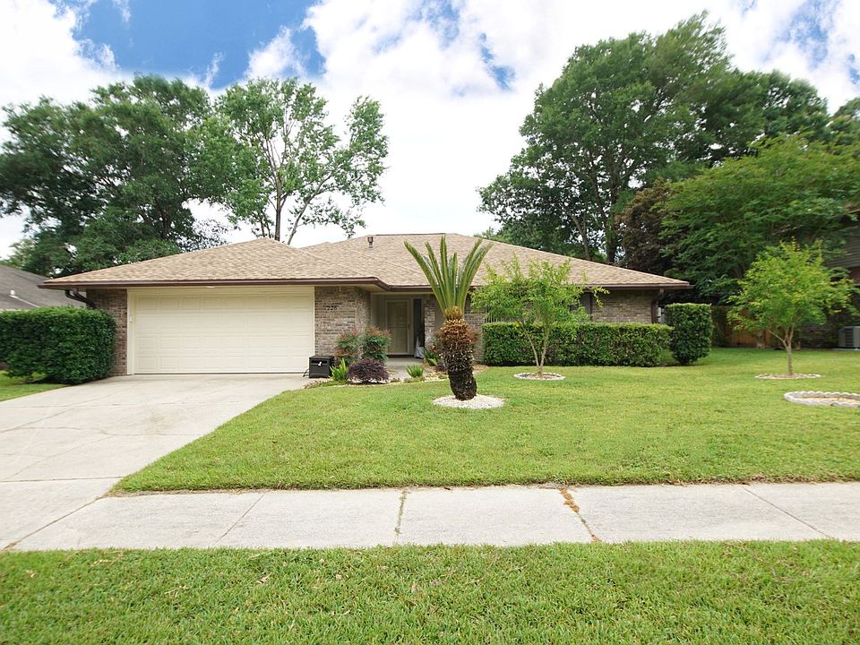 1st image of 226 Hillside Dr
