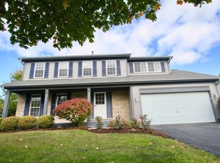 1942 McRae Ln, Mundelein, IL