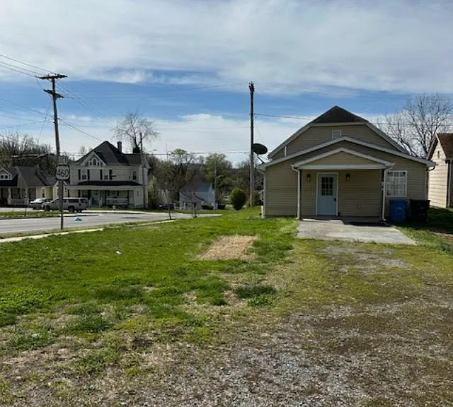 1001 Hanover Ave NW — Photo 3