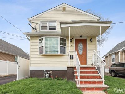 11 Legion Pl, Woodbridge, NJ, 07095