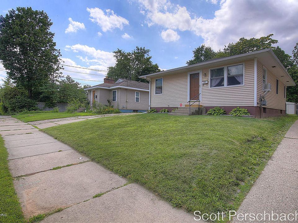 1st image of 1225 Diamond Ave NE
