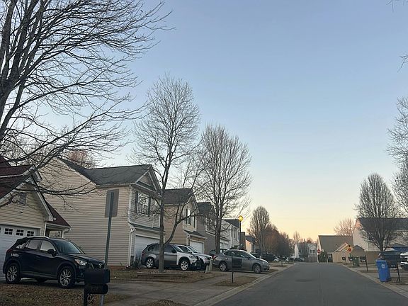 5th image of 3028 Teton Dr