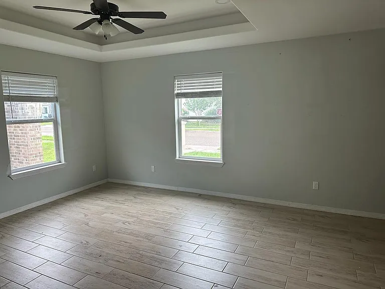 2802 Primrose Ave #1 — Photo 5