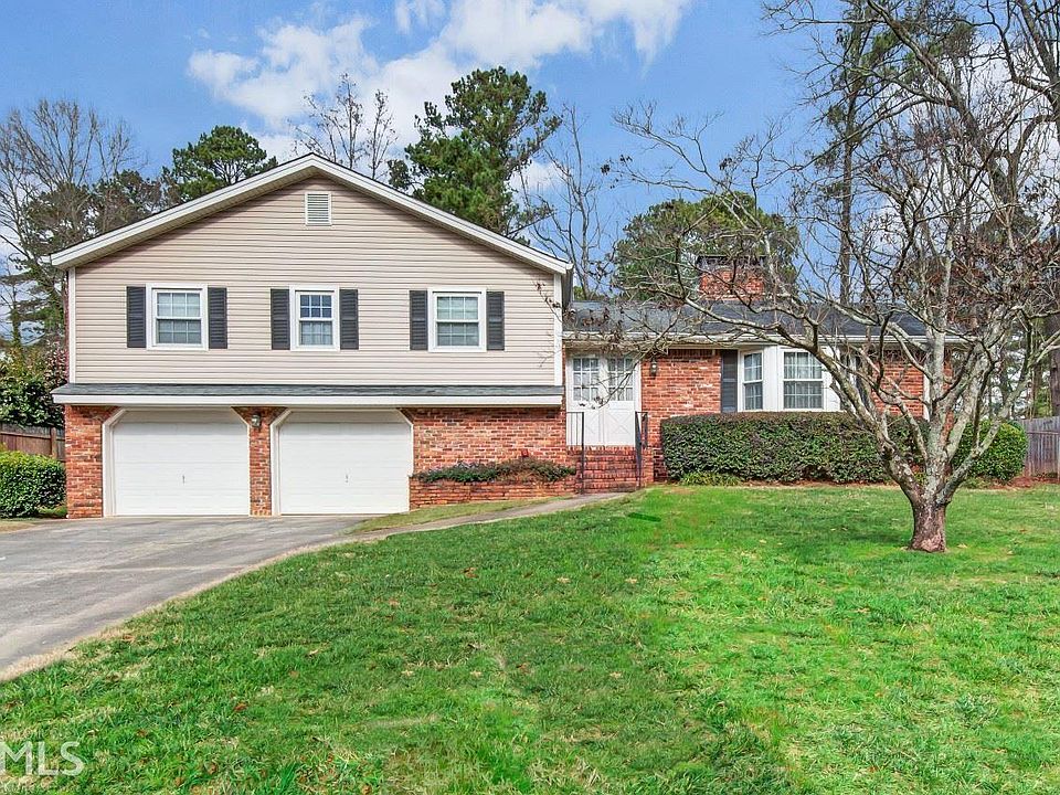 1st image of 3011 Greenwood Trl SE