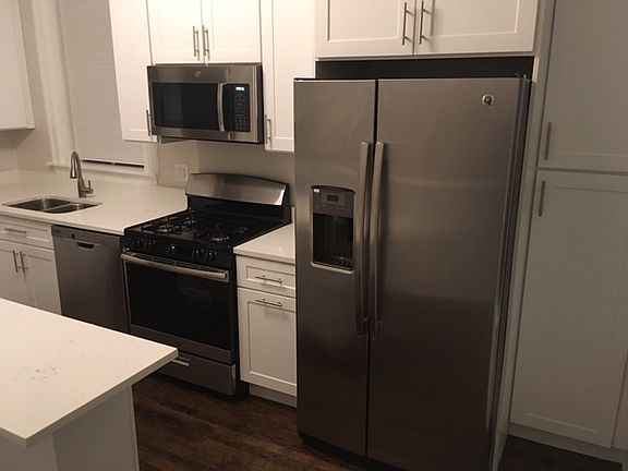 3rd image of 1932 N Bissell St #19323