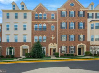 7474 Brunson Cir, Gainesville, VA 20155