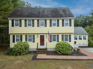86 Turnpike Rd, Townsend, MA 01469