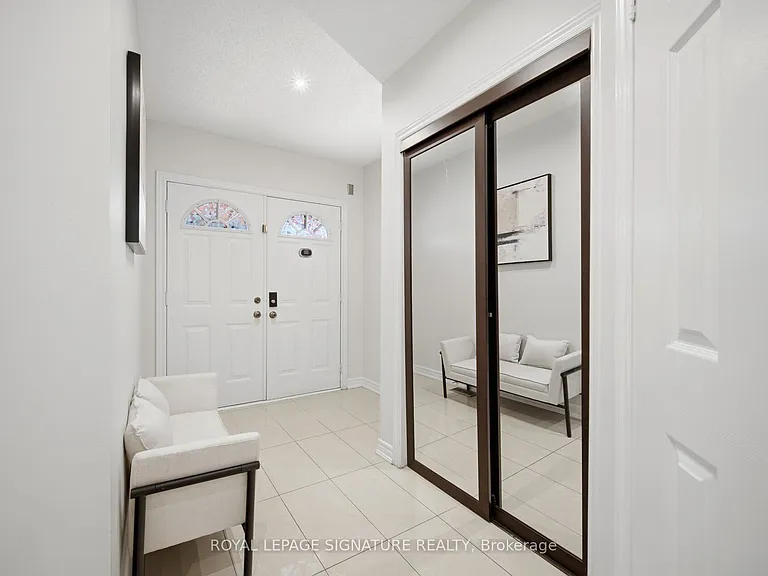 901 Knotty Pine Grv — Photo 3