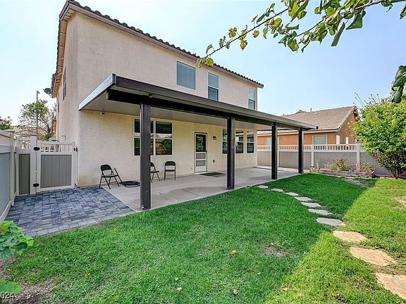 5th image of 1088 Aspen Cliff Dr