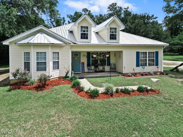 7496 Clearwater Ln, Grand Ridge, FL 32442