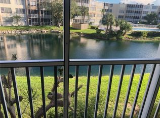 1700 NE 191st St APT 206, Miami, FL 33179