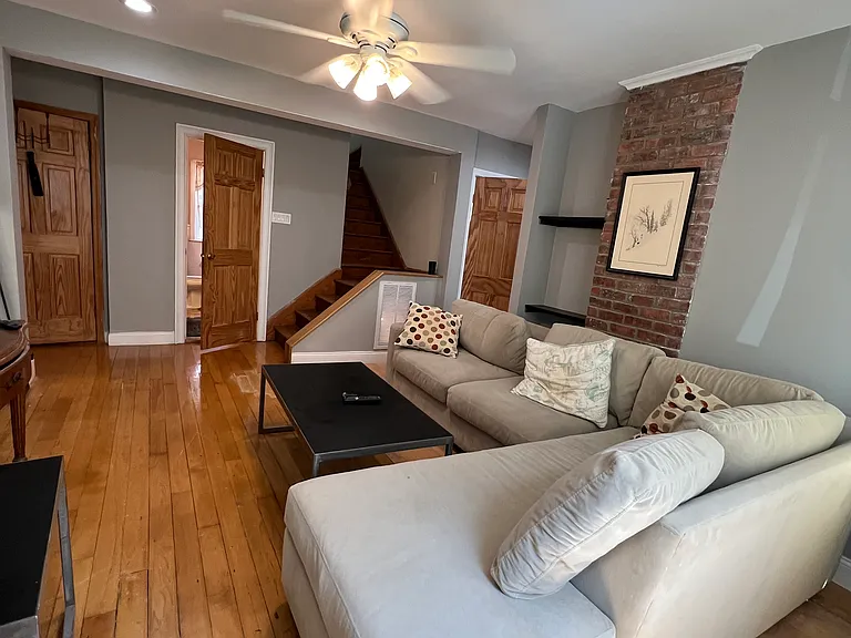 17 Holman St #1 — Photo 7