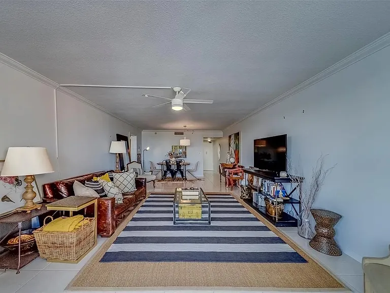 17920 Gulf Blvd #1606 — Photo 27