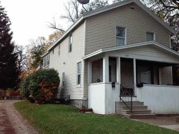 309 E 3rd St, Beaver Dam, WI 53916