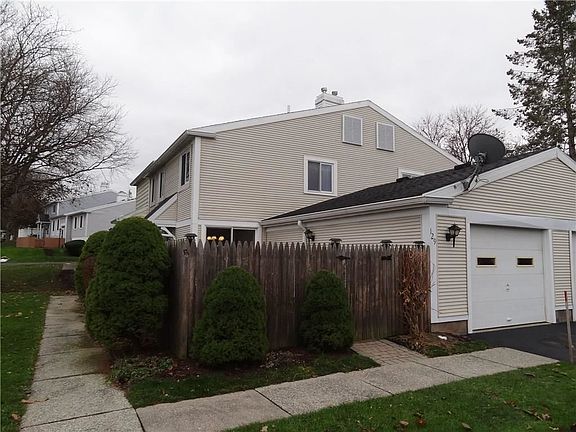 2nd image of 129 Greenway Blvd