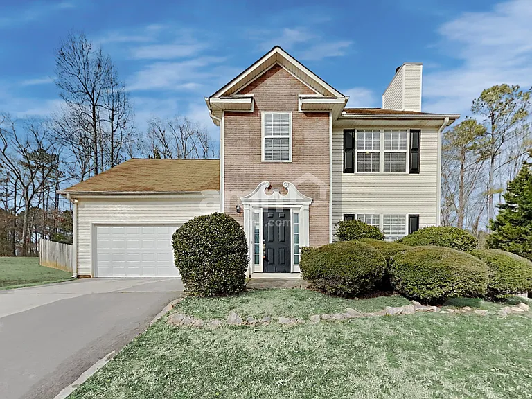 209 Signet Ct — Photo 1