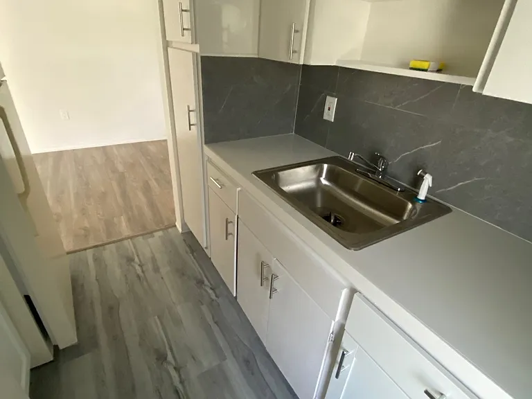 San Souci Apartments, Inc. — Photo 11