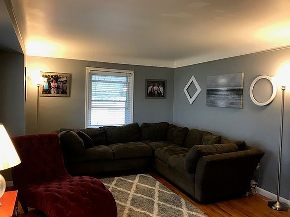 4th image of 16750 Sarmorr St