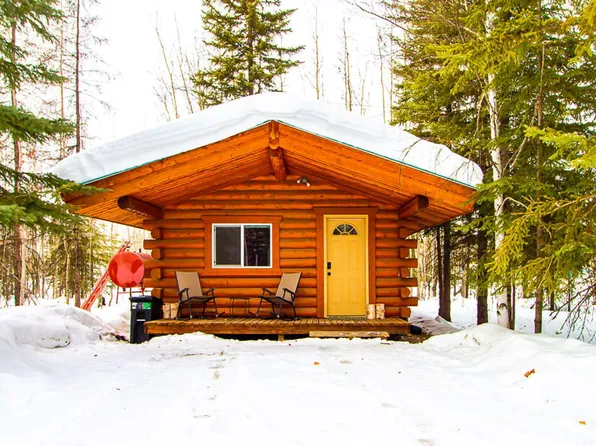 3345 Moosewalk Rd, North Pole, AK 99705