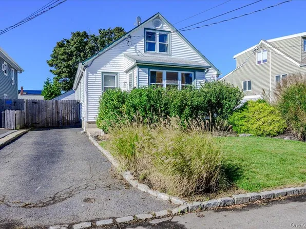 412 Fire Island Avenue, Babylon, NY 11702