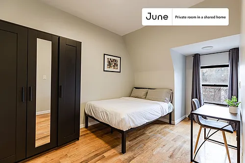 362 Parkside Ave Photo 1