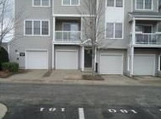 12874 Fair Briar Ln, Fairfax, VA 22033