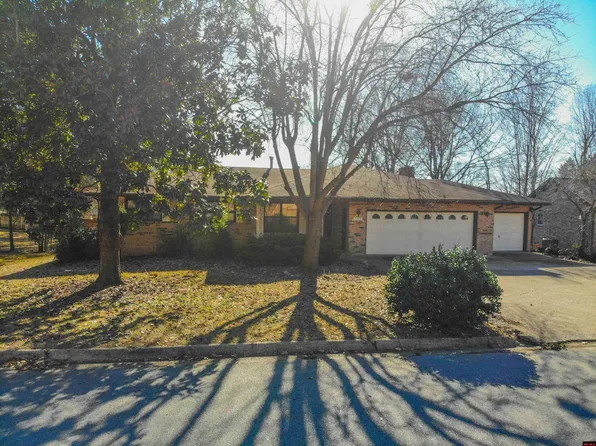 1212 S Kingswood Way, Mountain Home, AR 72653