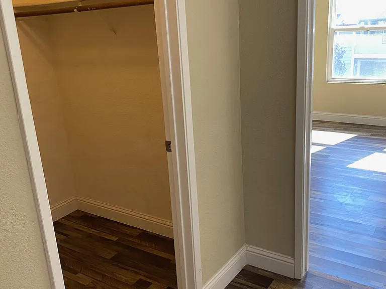29599 Vanderbilt St #2 — Photo 11