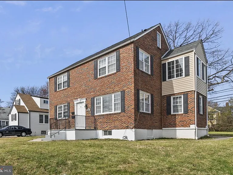 2528 Wendover Rd #A — Photo 2