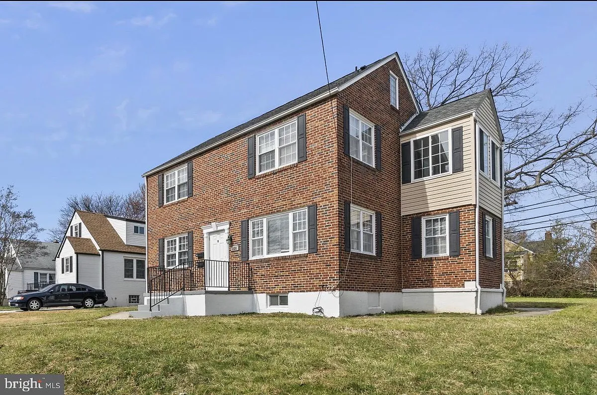 Building Photo - 2528 Wendover Rd #A