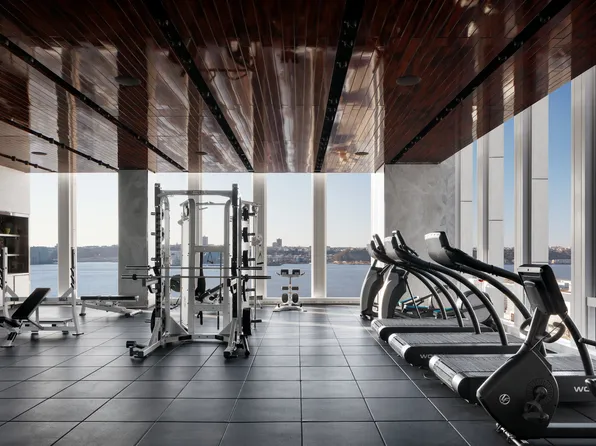 35 Hudson Yards 7403 image 13 of 14