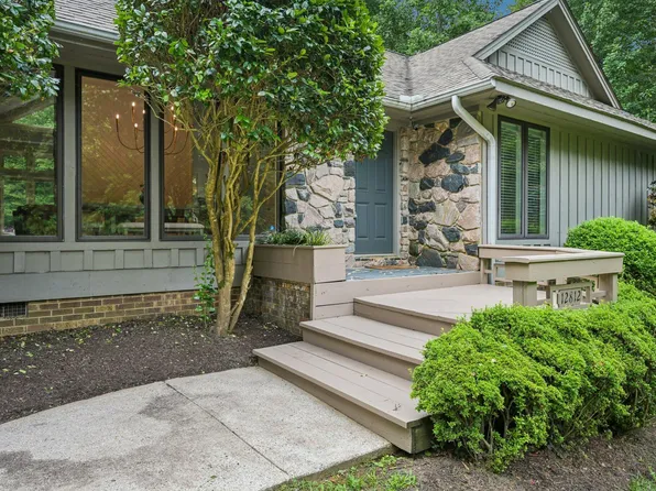 12812 Lindley Dr, Raleigh, NC 27614