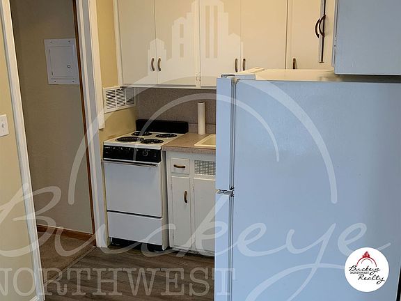 3rd image of 3801 Torrance Dr #2
