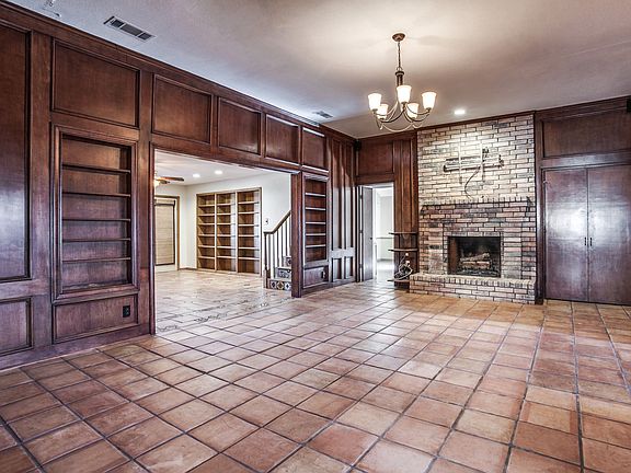 3rd image of 422 Glen Canyon Dr