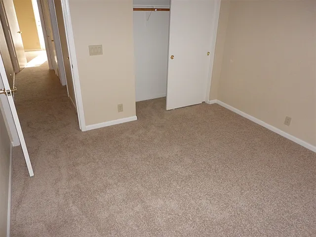 10235 W Missouri Ave — Photo 8
