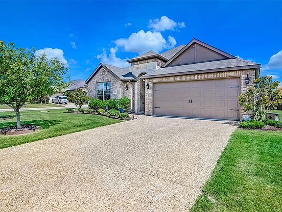 3rd image of 3001 Guadalupe Dr