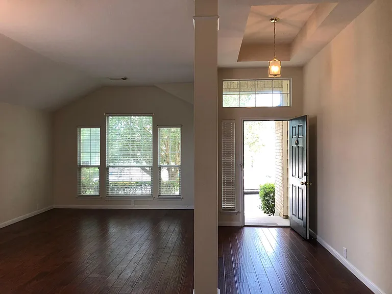 21234 Rio Sabinal — Photo 3