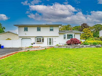 11 Dartmouth Drive, Deer Park, NY, 11729
