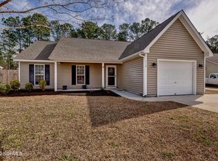 718 Oak Branches Clos SE, Leland, NC 28451