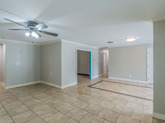 4th image of 7824 Davenport Ave