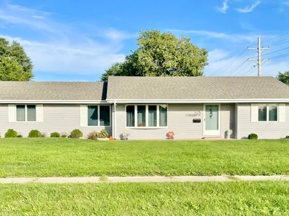 595 S Marguerite St, Coal City, IL 60416
