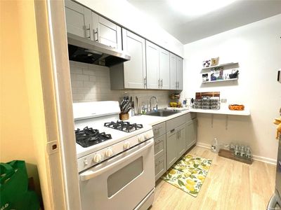 23-52 29St, Astoria, NY, 11105
