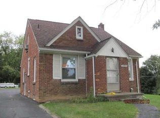 3522 Oakshire Ave, Waterford, MI 48328