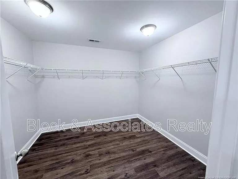 471 Century Dr — Photo 19